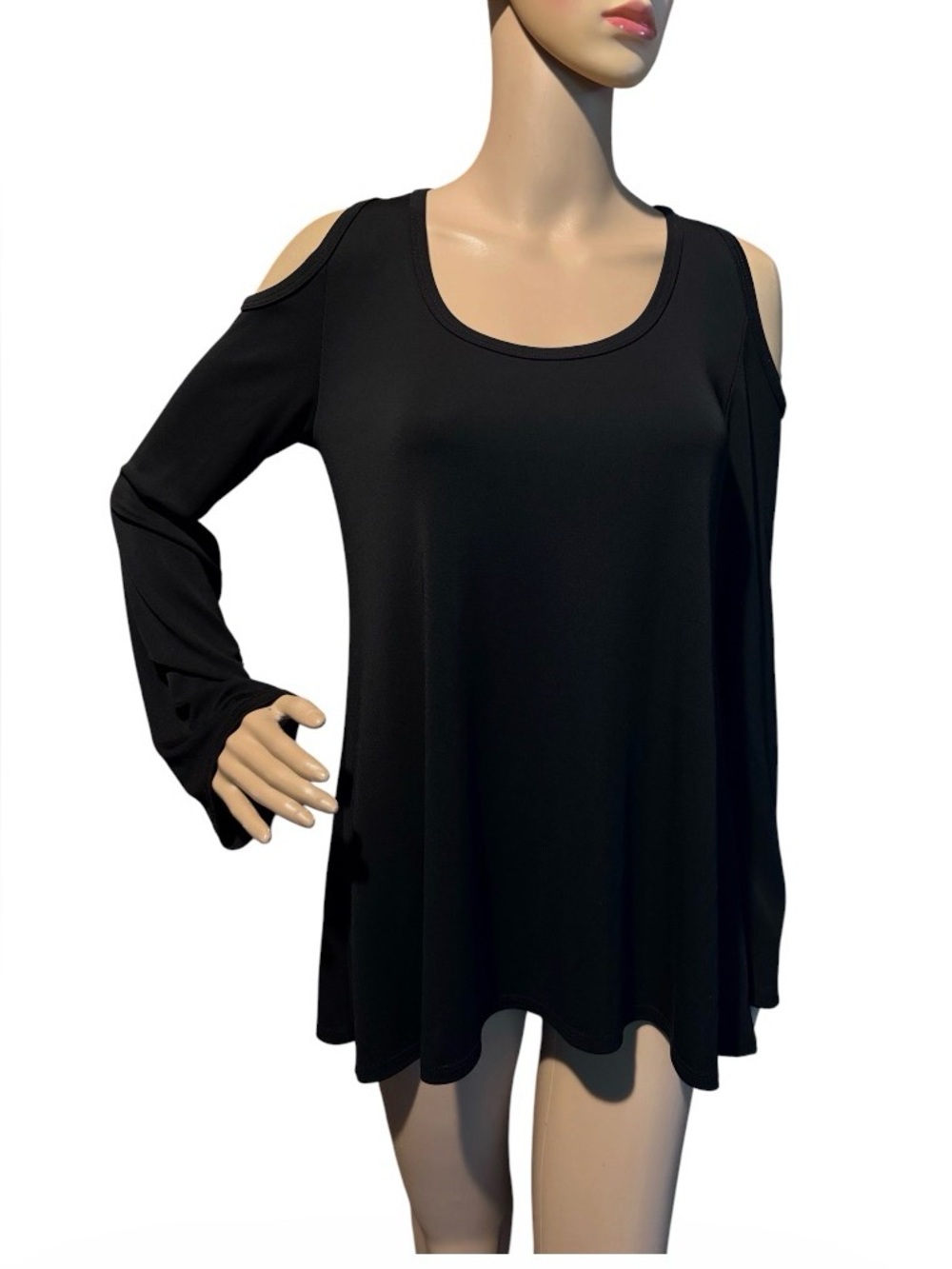 💙💚❤️💰BOGO FREE Karen Kane Cold Shoulder Top